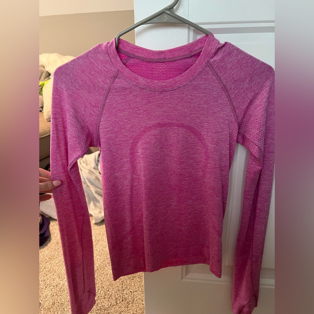 lululemon sonic pink/white mix race length swiftly long sleeve size 2